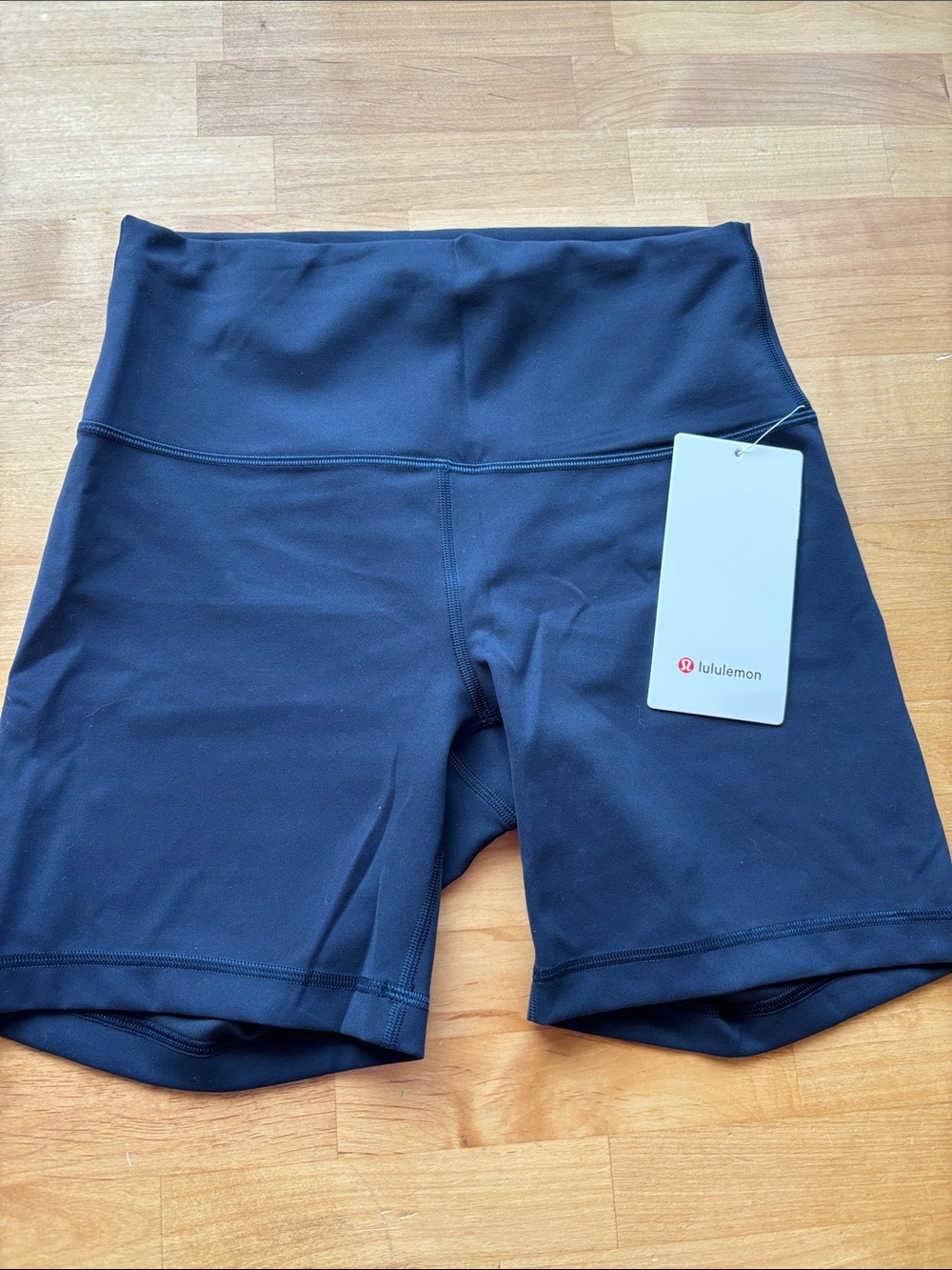 NEW - Lululemon Wunder Train HR Short 6” (Size 8)